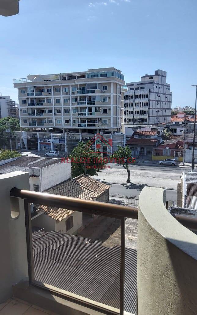 Apartamento à venda com 2 quartos, 70m² - Foto 1